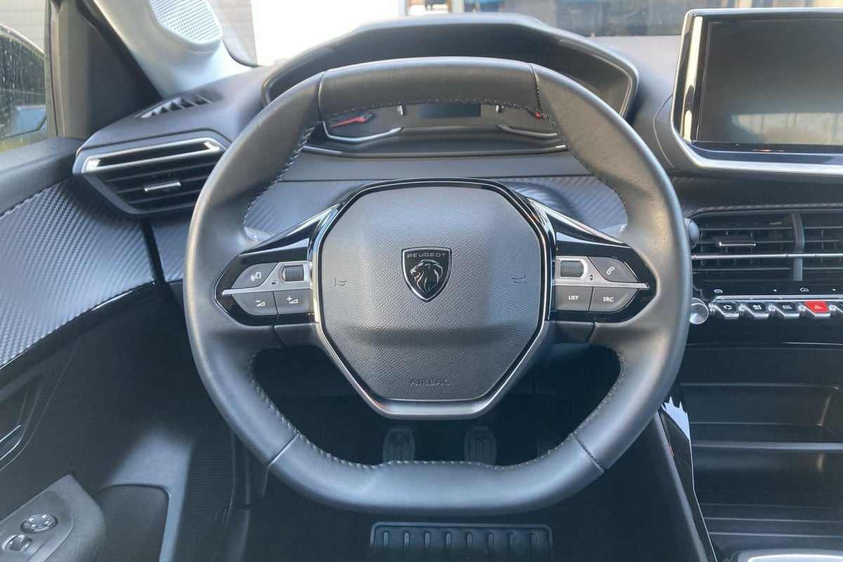 Peugeot 208 - Image 14