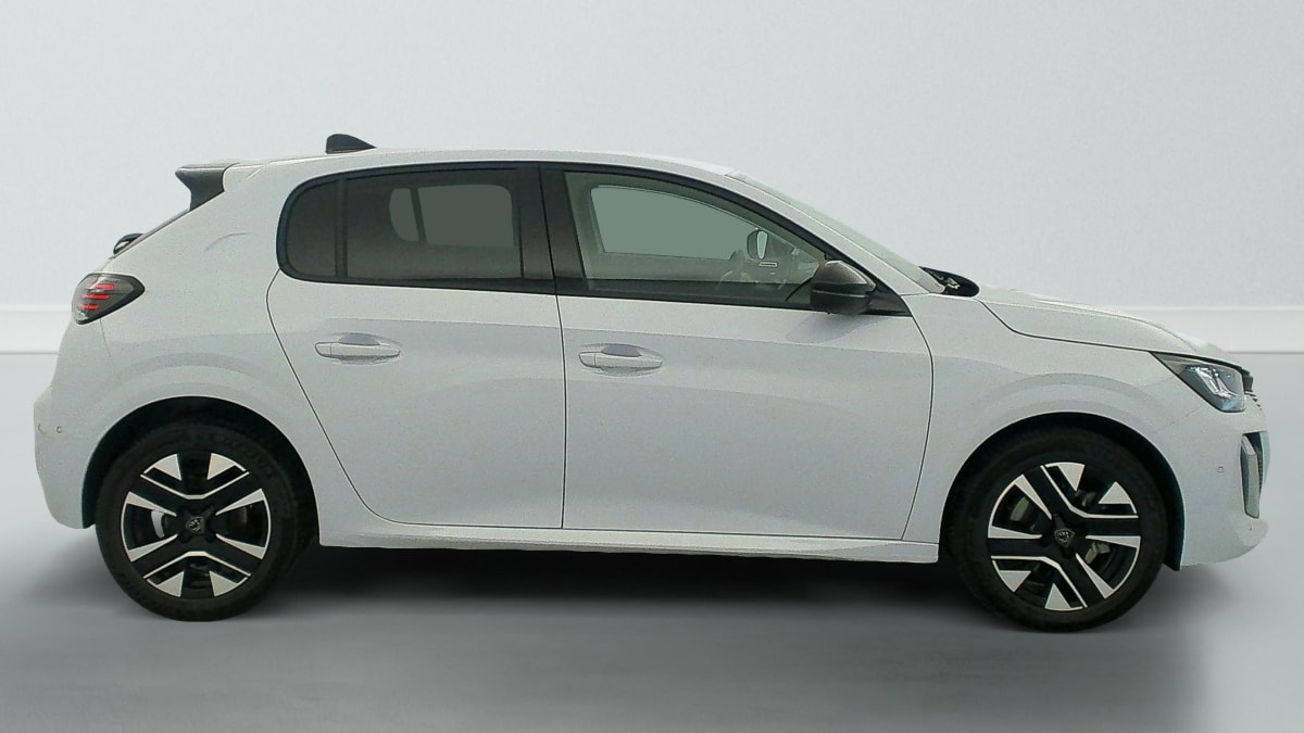Peugeot 208 - Image 8