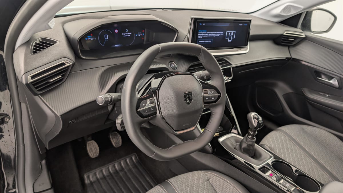 Peugeot 208 - Image 15