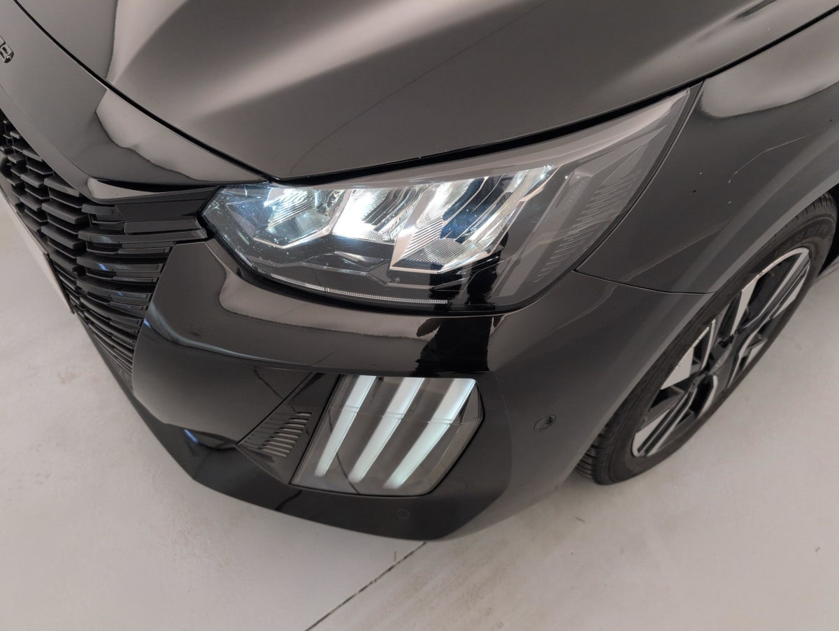 Peugeot 208 - Image 20