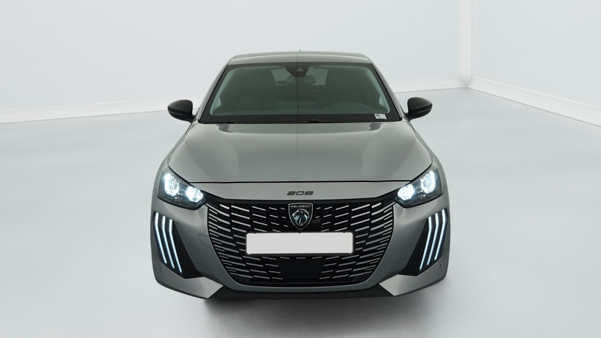 Peugeot 208 - Image 2