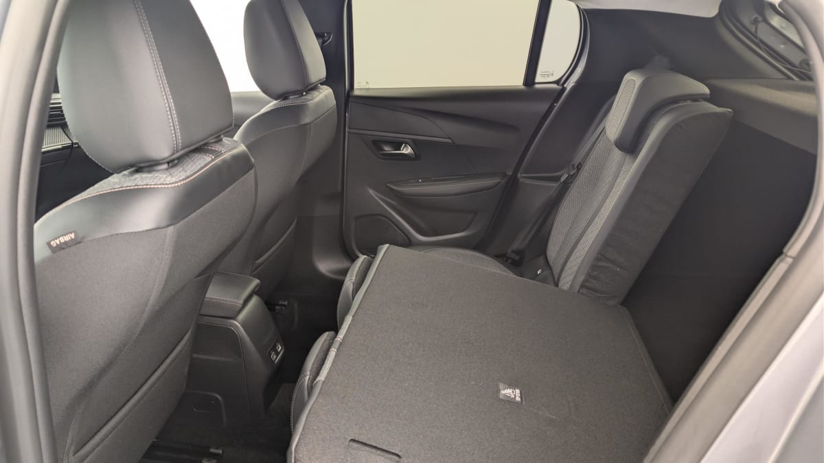 Peugeot 208 - Image 12