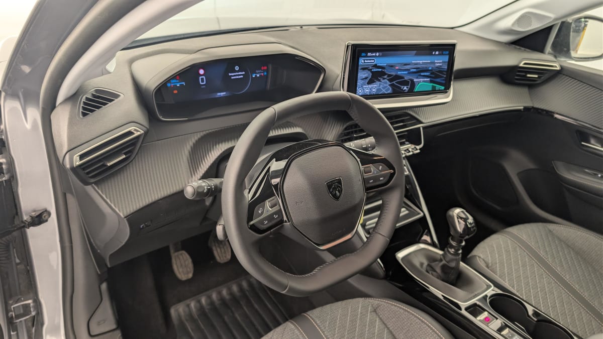 Peugeot 208 - Image 15