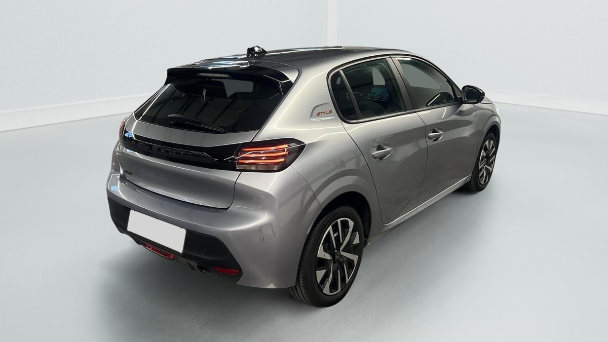 Peugeot 208 - Image 7