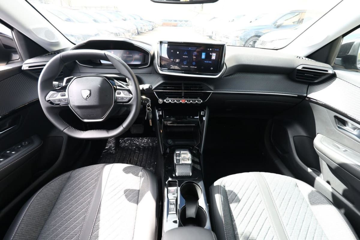 PEUGEOT 208 HYBRID 110 AUT ALLURE