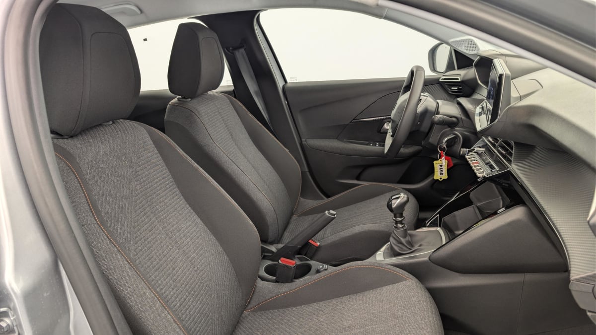 Peugeot 208 - Image 9
