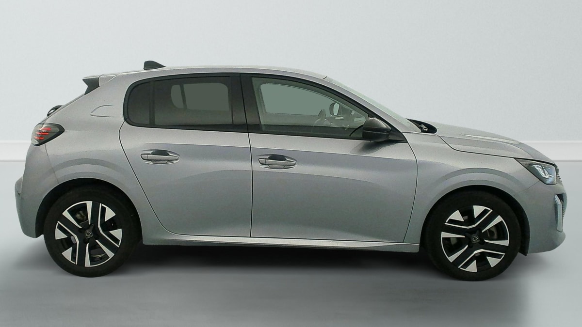 Peugeot 208 - Image 8