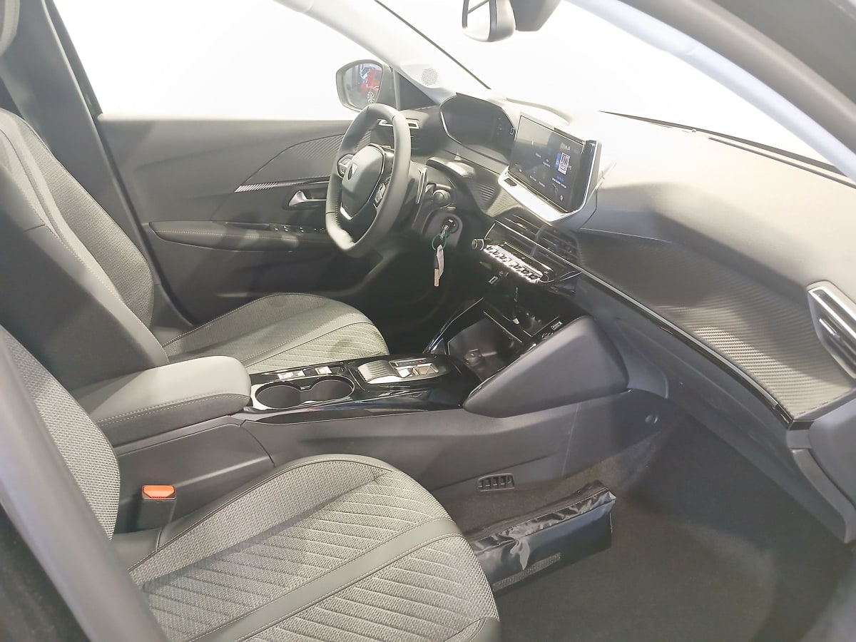 PEUGEOT 208 HYBRID 100 E-DCS6 ALLURE
