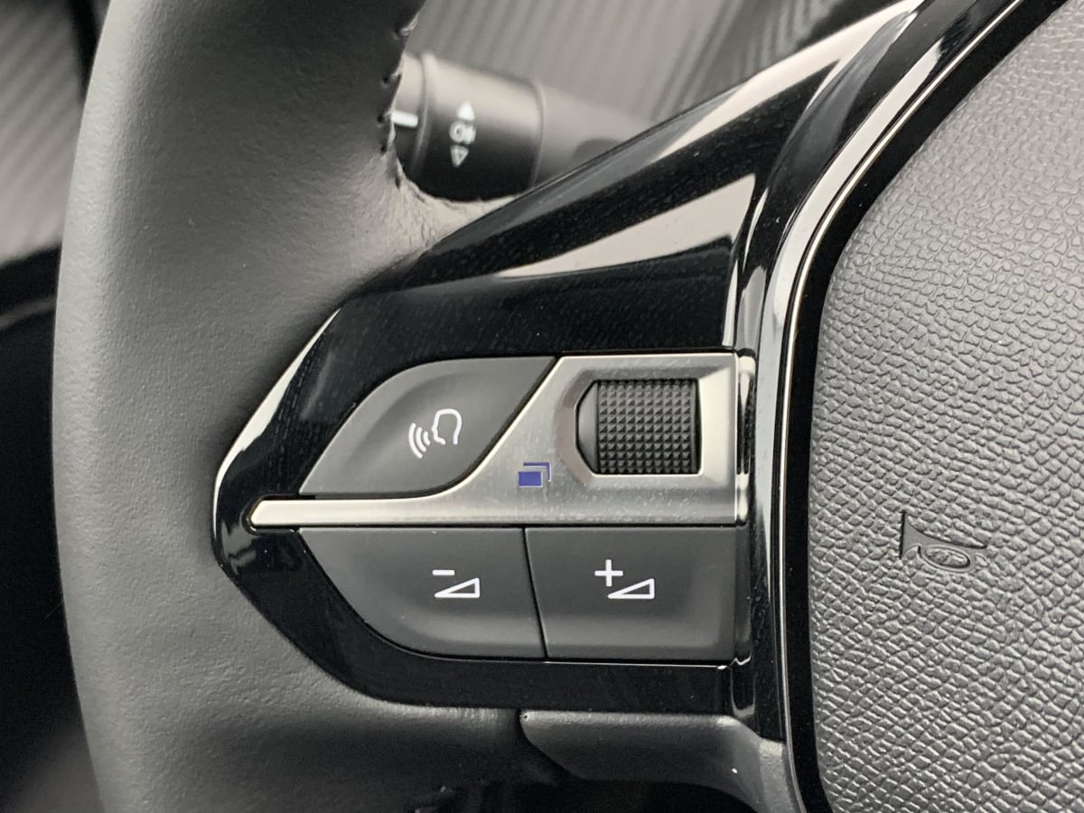 Peugeot 208 - Image 62