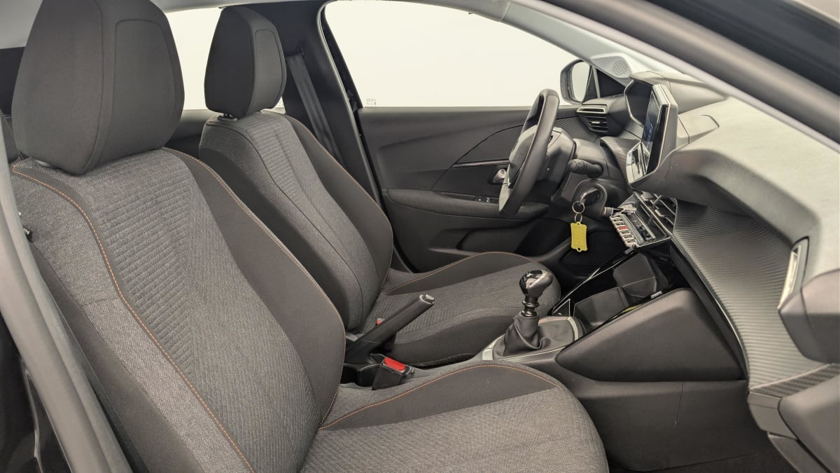 Peugeot 208 - Image 9