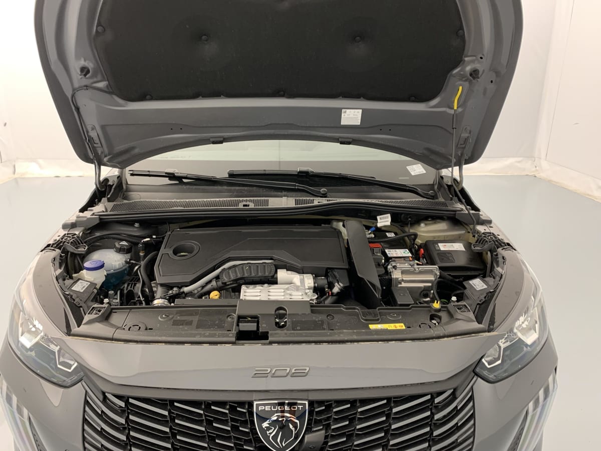 Peugeot 208 - Image 22