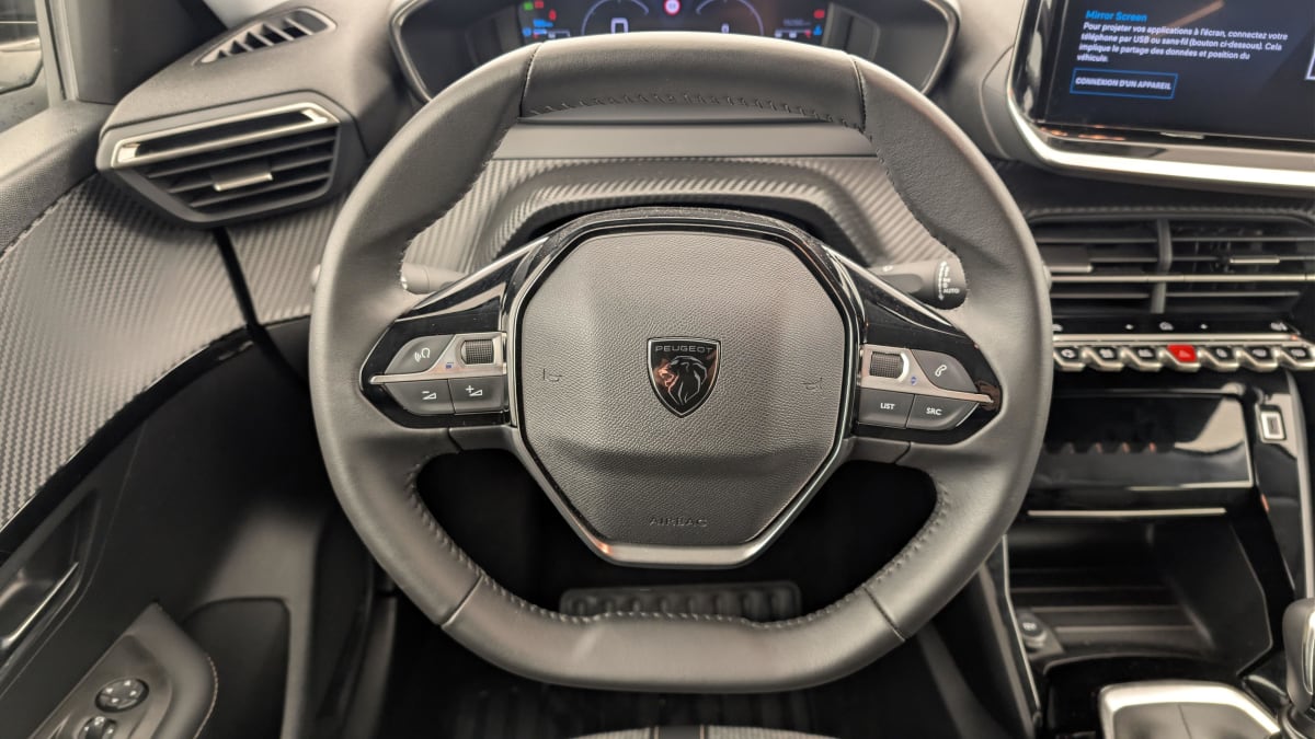 Peugeot 208 - Image 14