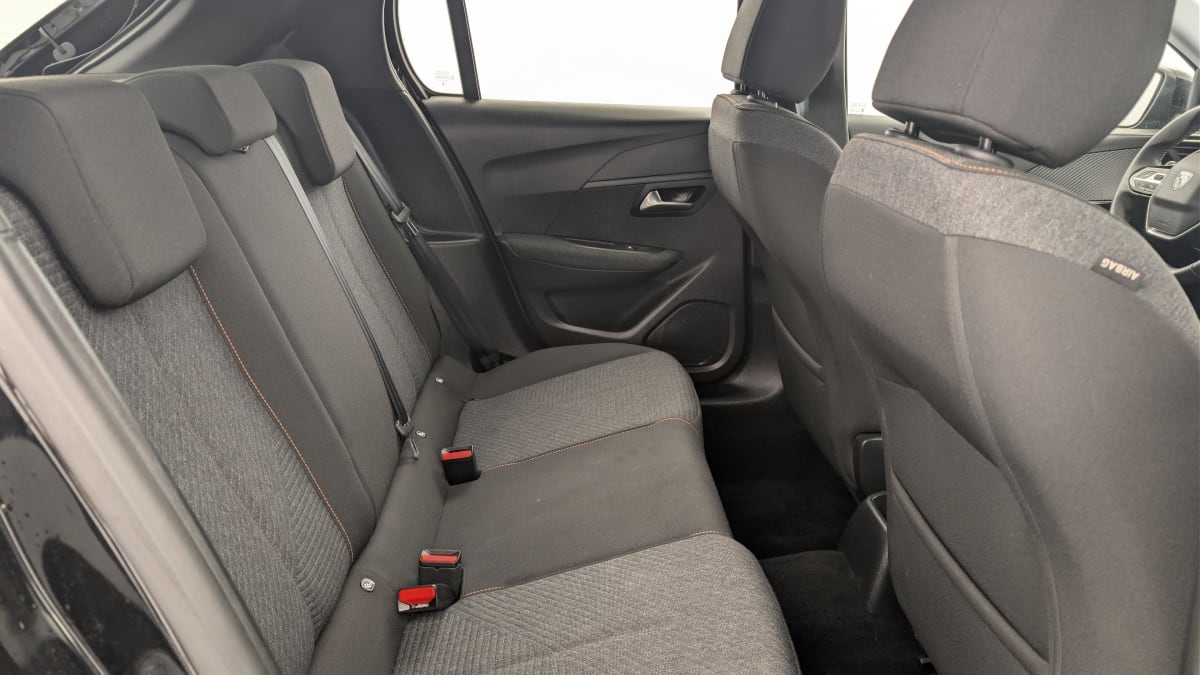 Peugeot 208 - Image 10