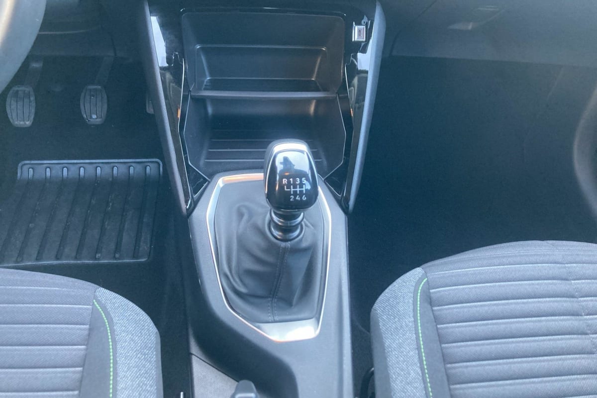 Peugeot 208 - Image 16