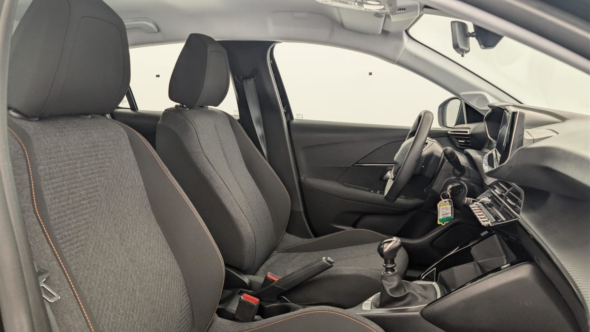 Peugeot 208 - Image 9