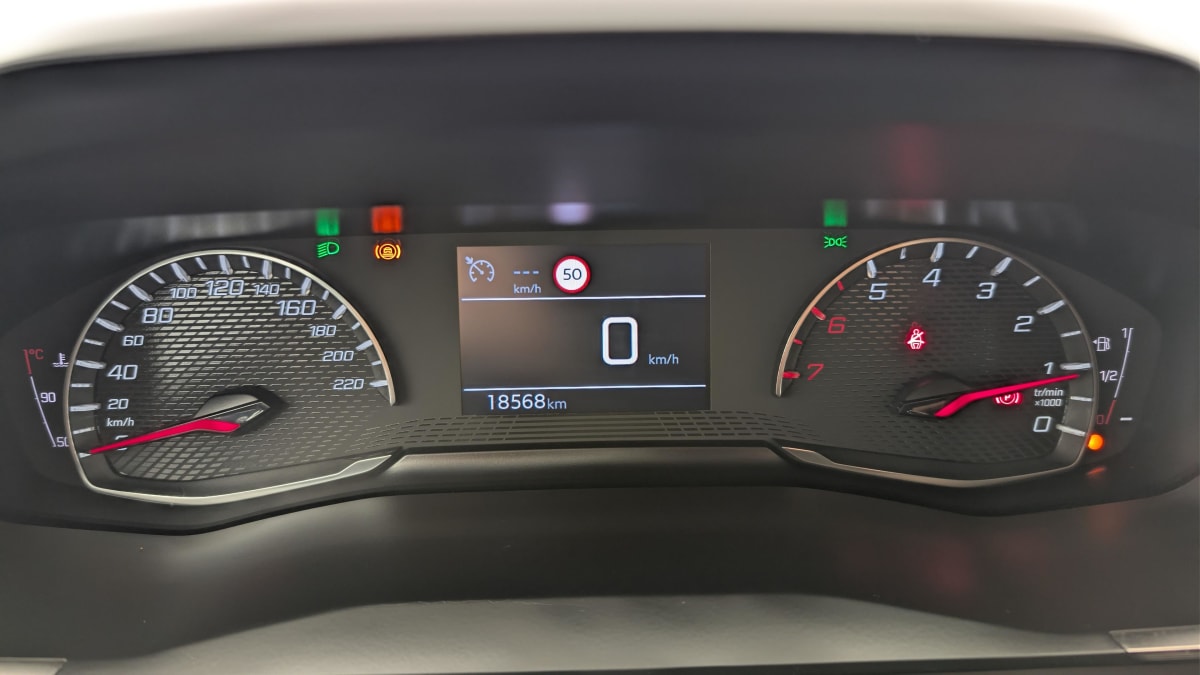 Peugeot 208 - Image 21