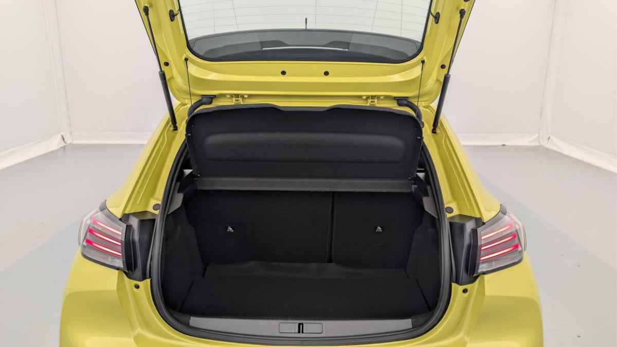 Peugeot 208 - Image 11