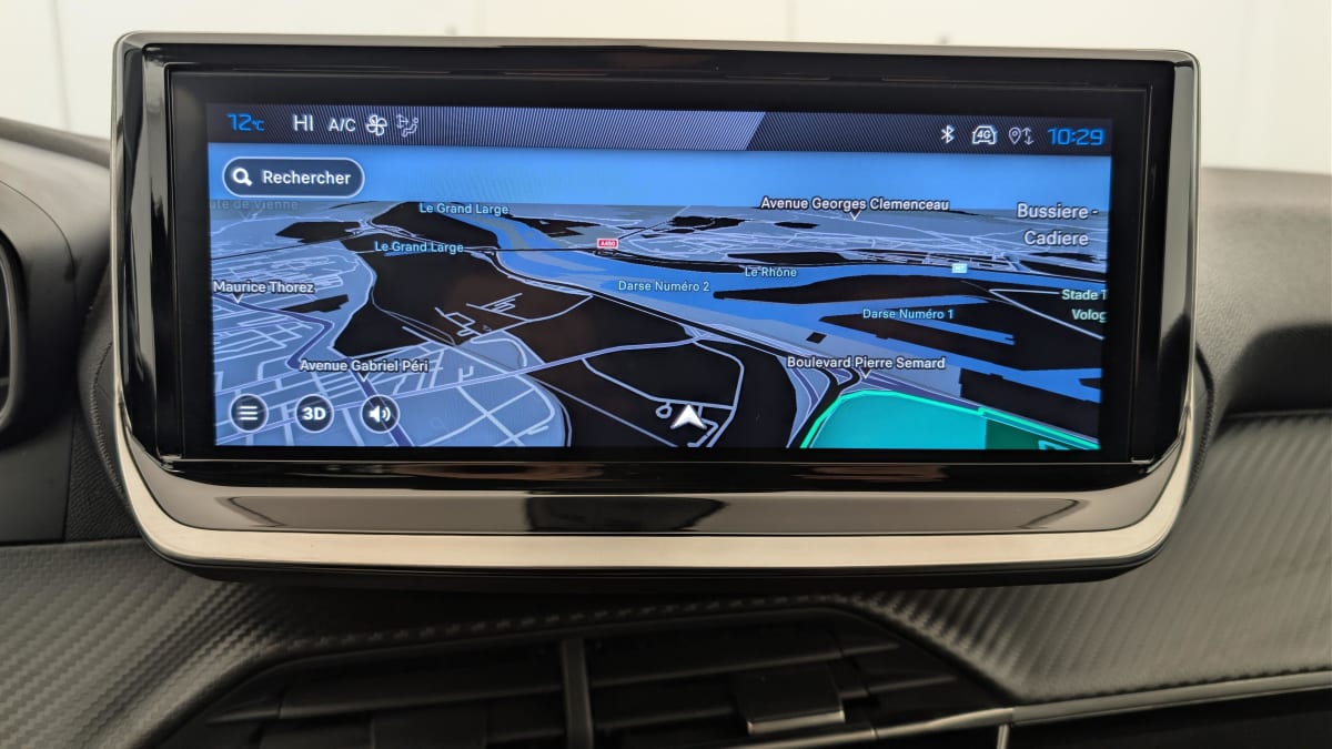 Peugeot 208 - Image 17