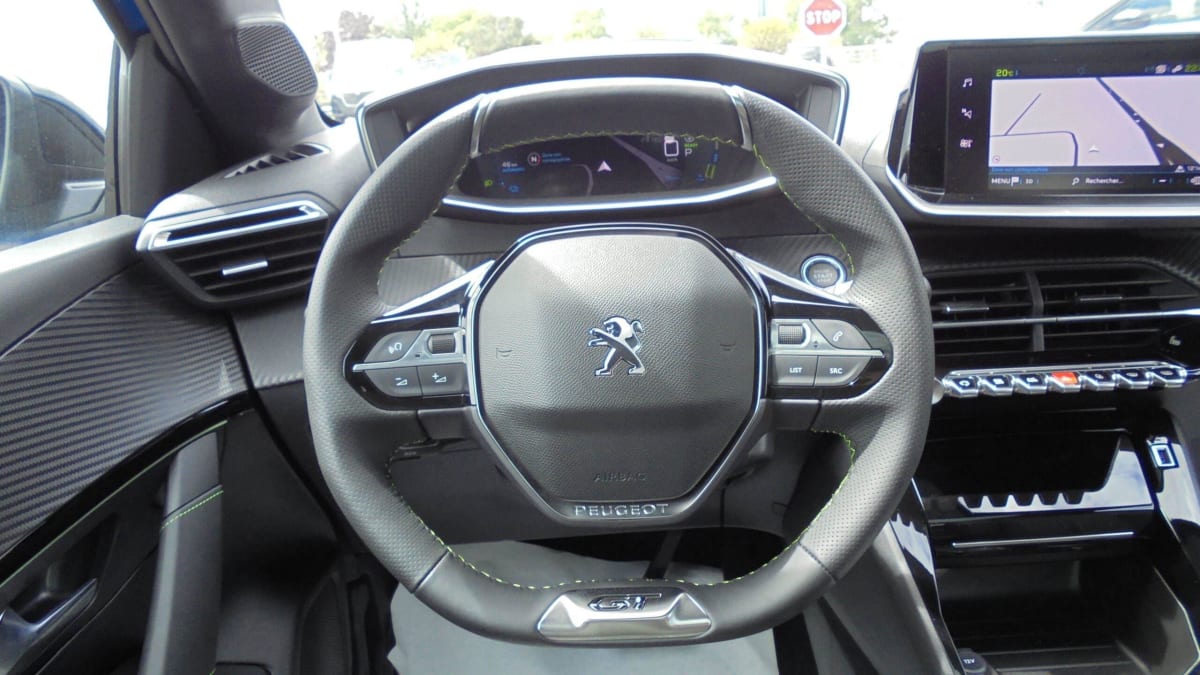 PEUGEOT 208 ELECTRIQUE 50 KWH 136CH GT