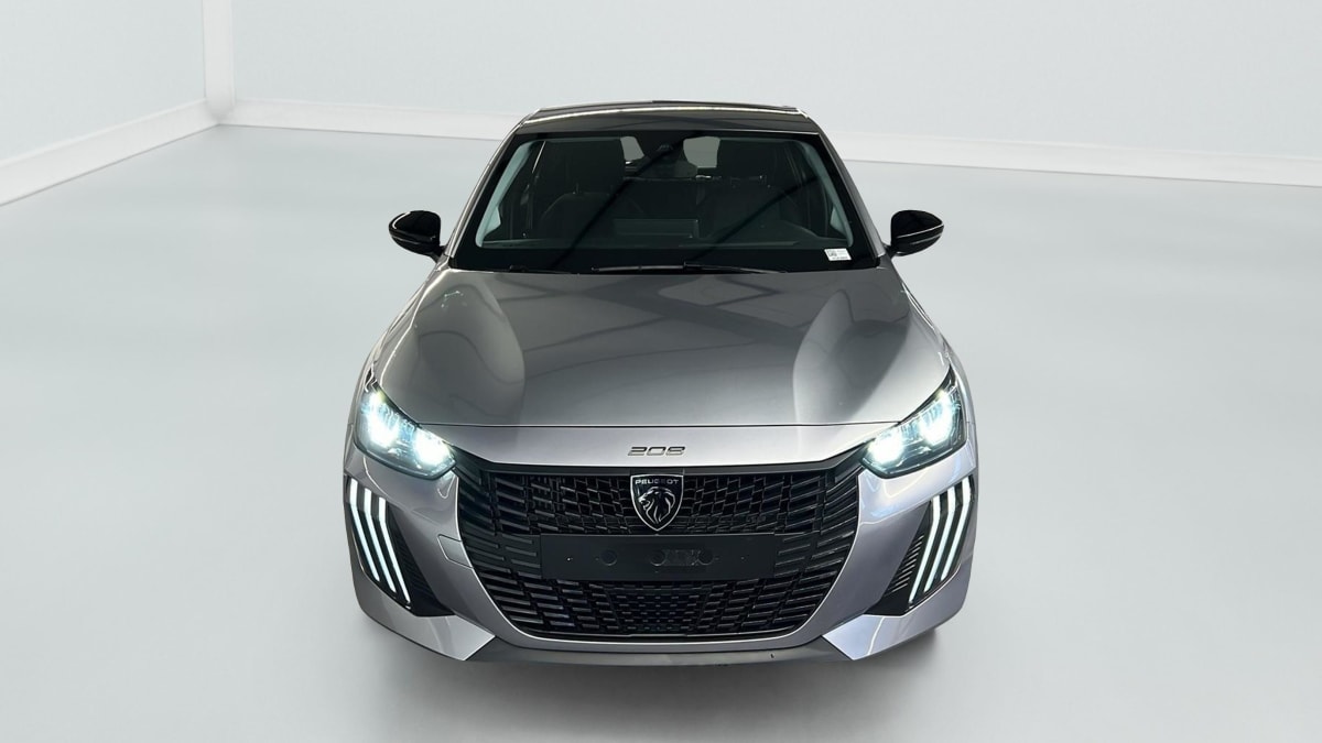 Peugeot 208 - Image 2