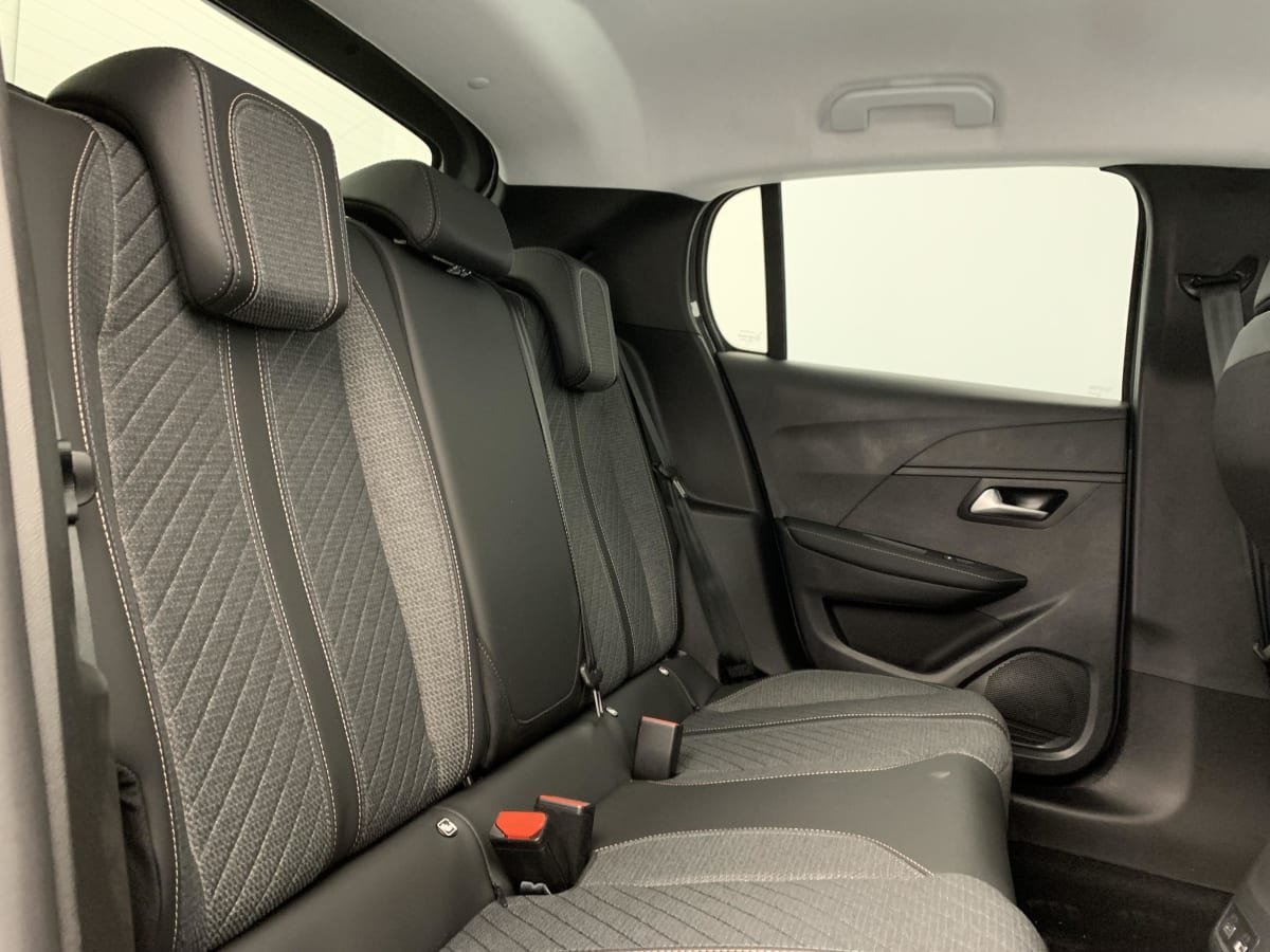 Peugeot 208 - Image 10