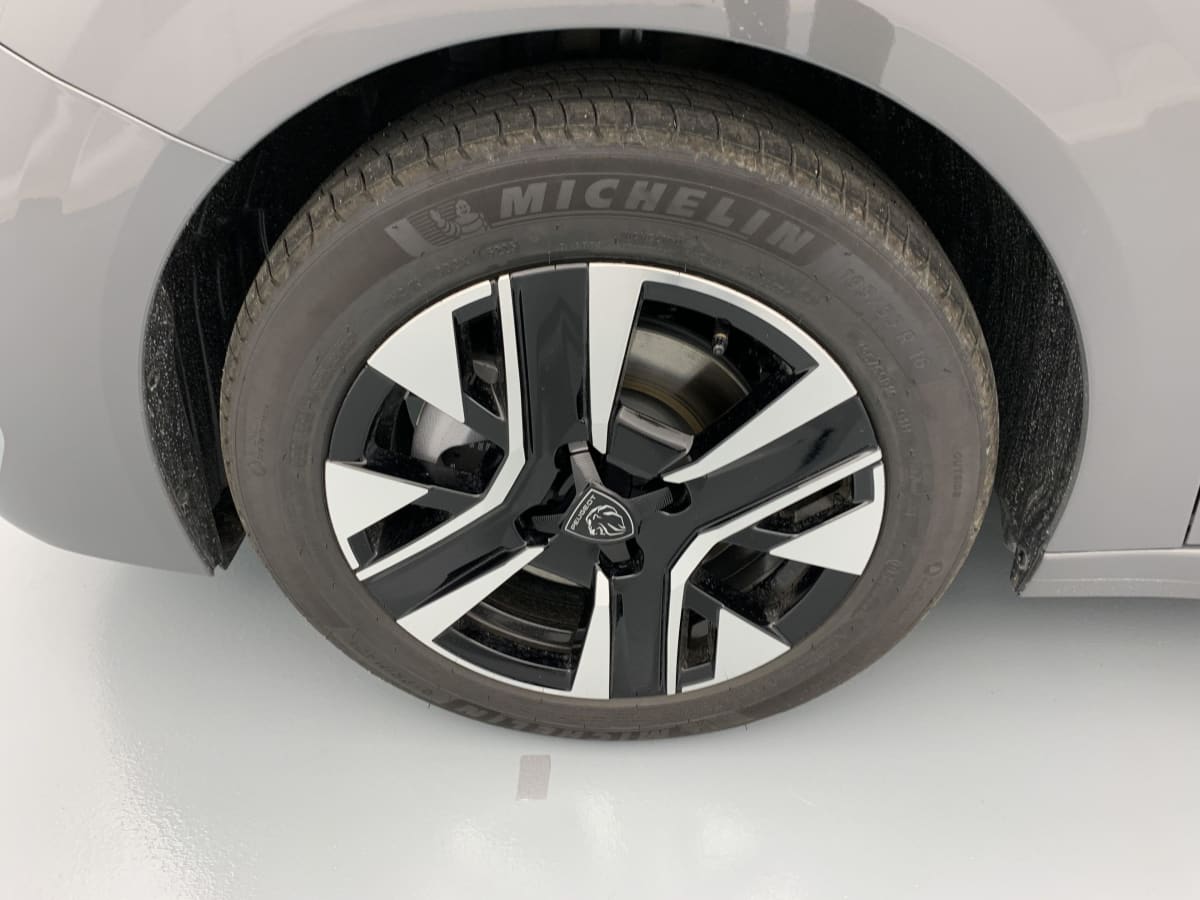Peugeot 208 - Image 69