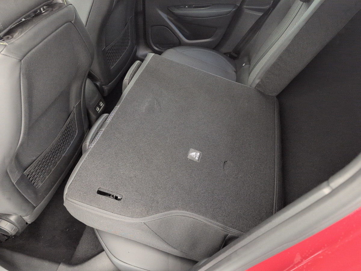 Peugeot 208 - Image 12