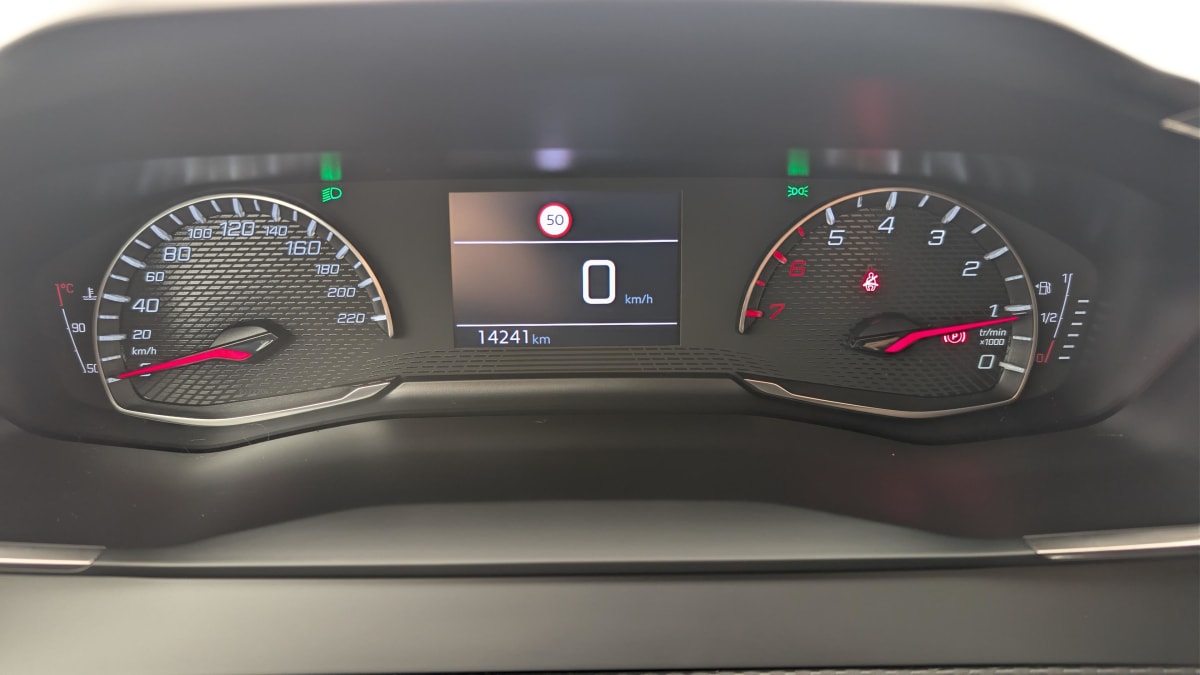 Peugeot 208 - Image 21