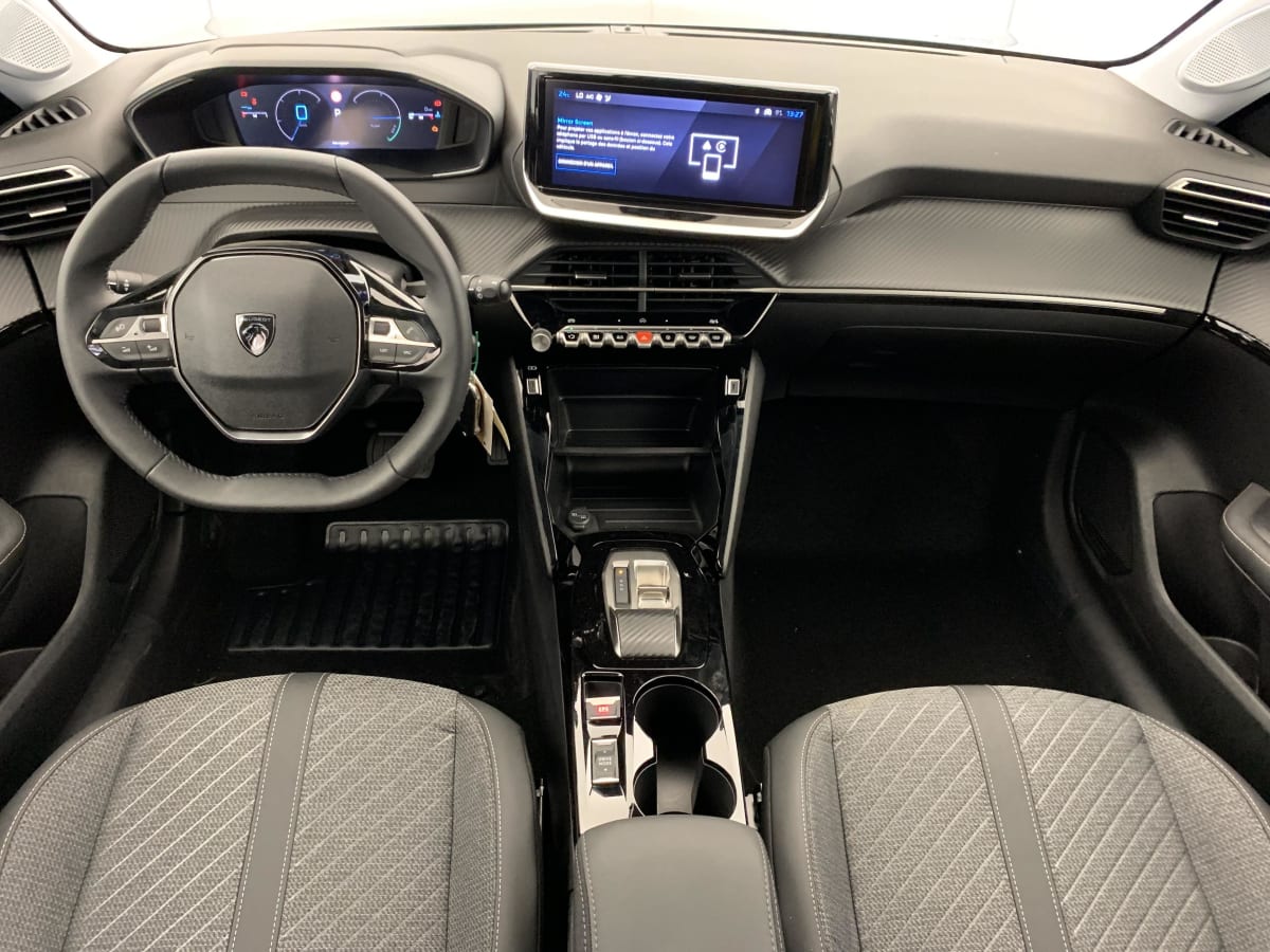 Peugeot 208 - Image 36