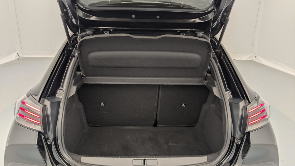 Peugeot 208 - Image 11