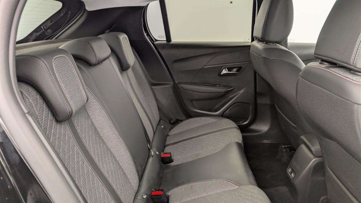 Peugeot 208 - Image 10