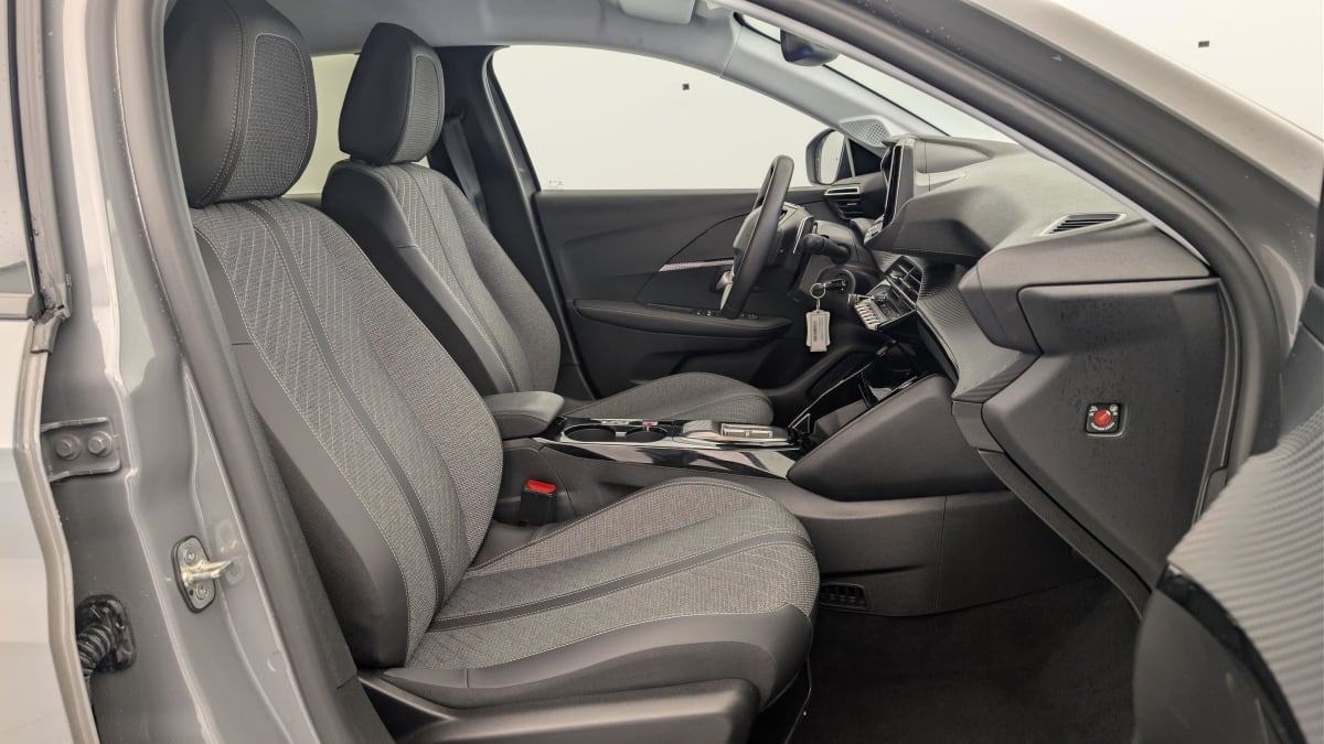 PEUGEOT 208 HYBRID 100 E-DCS6 ALLURE