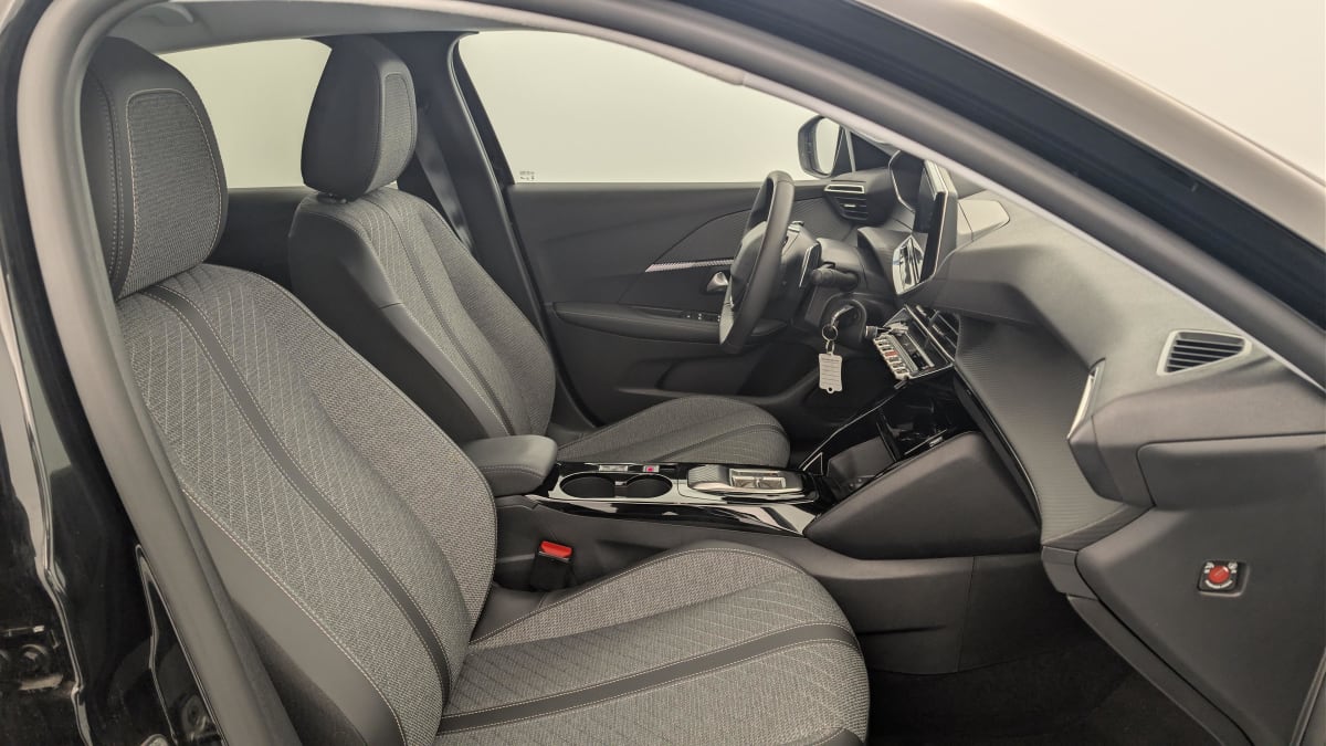 Peugeot 208 - Image 9