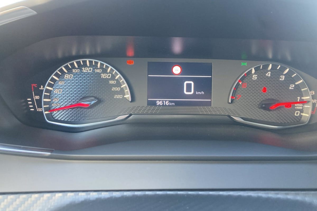 Peugeot 208 - Image 20