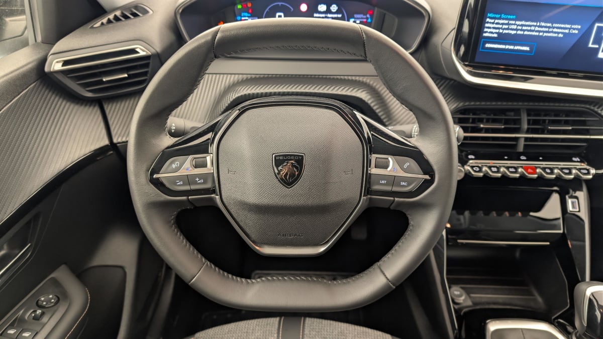 Peugeot 208 - Image 14