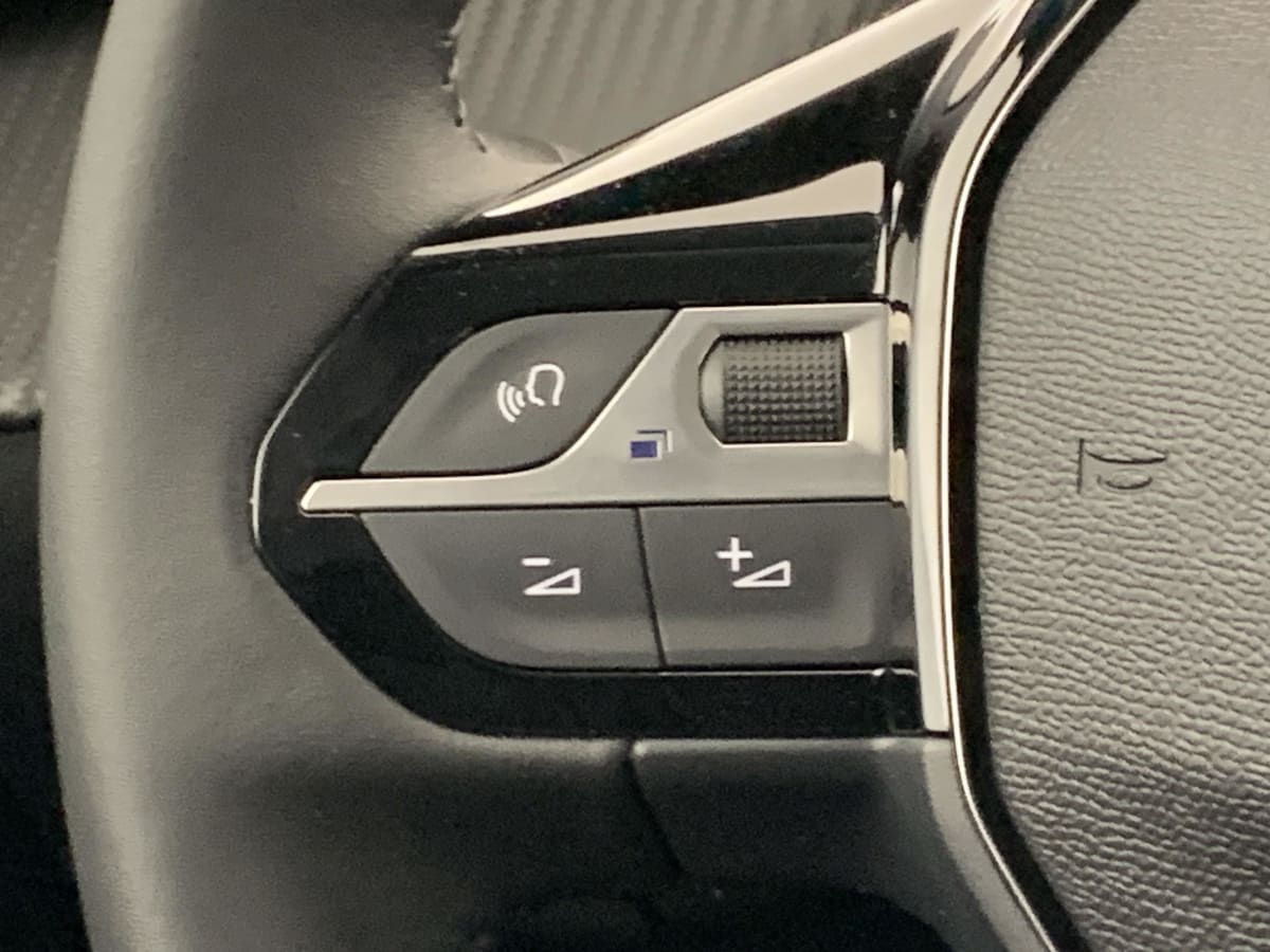 Peugeot 208 - Image 15