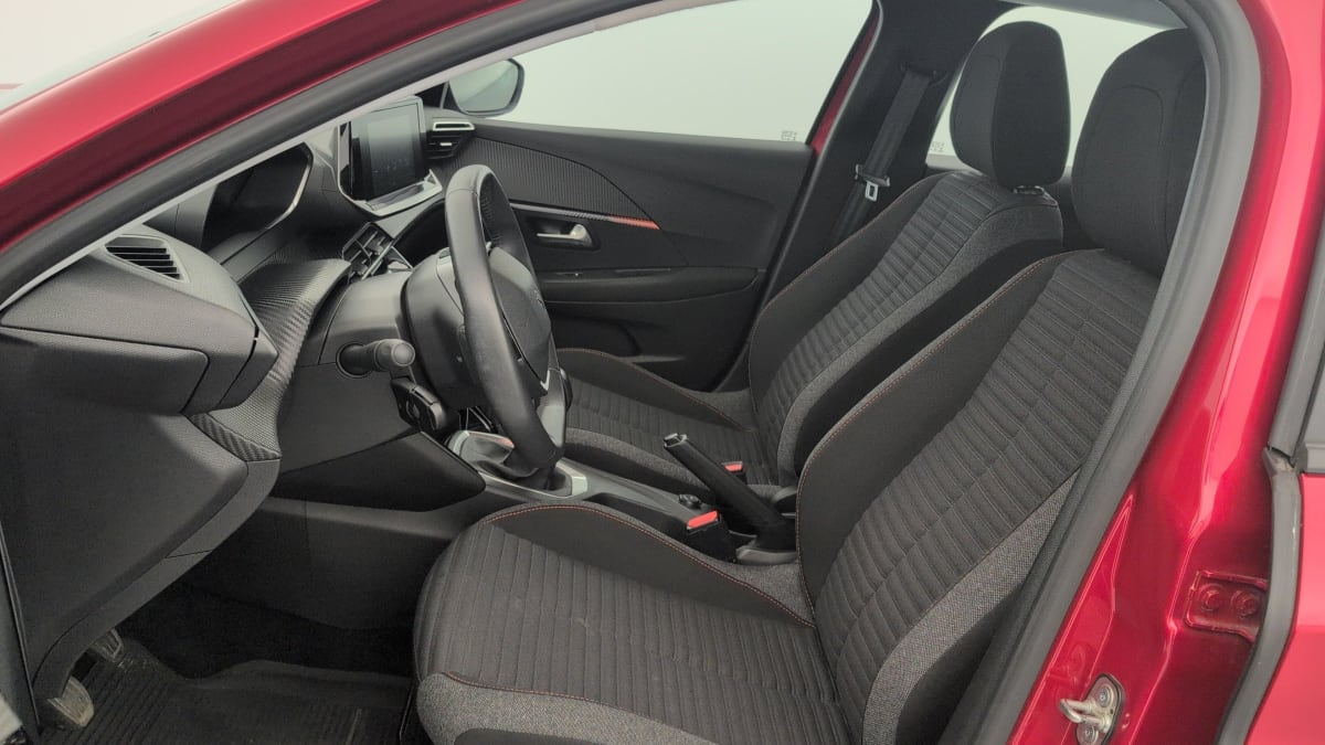 Peugeot 208 - Image 16