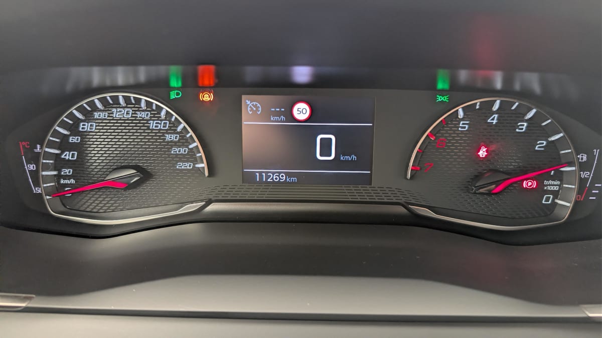 Peugeot 208 - Image 21