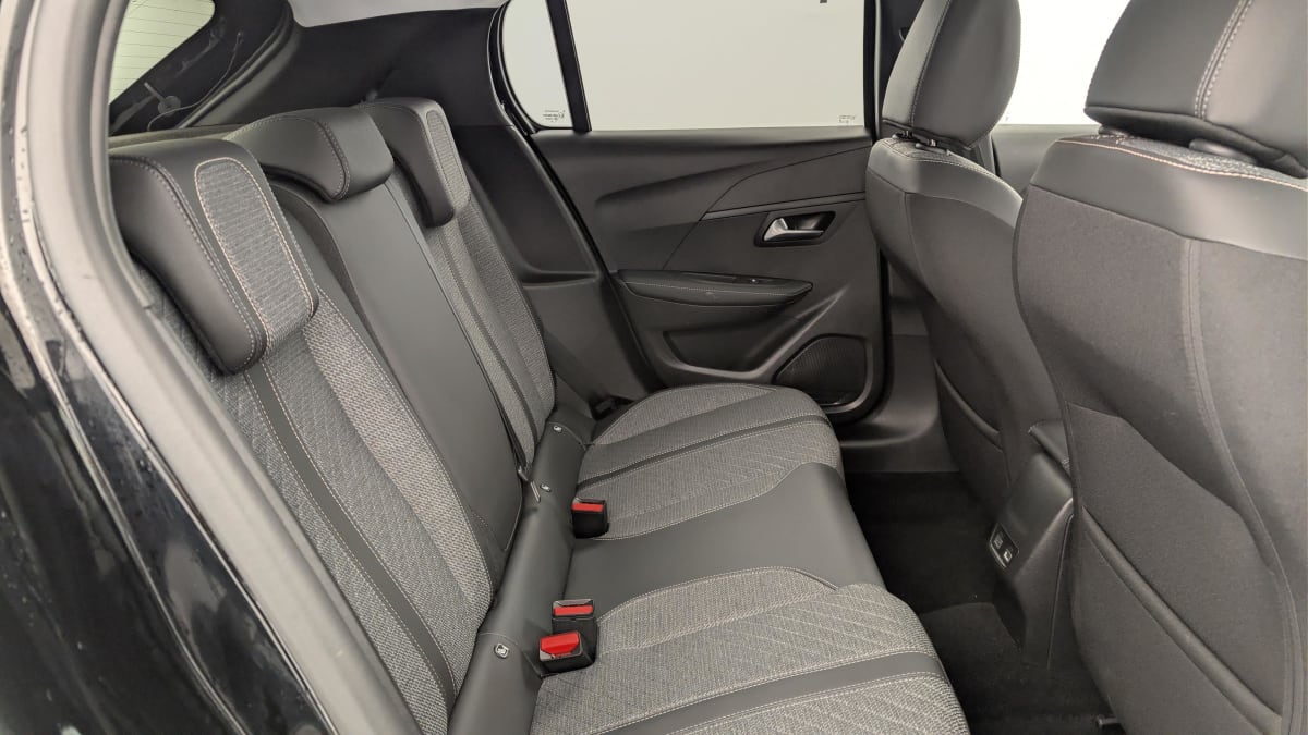 Peugeot 208 - Image 10
