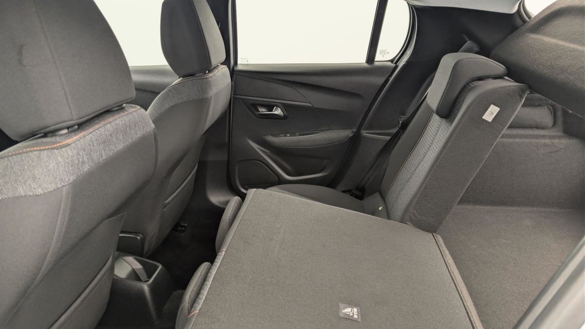 Peugeot 208 - Image 12