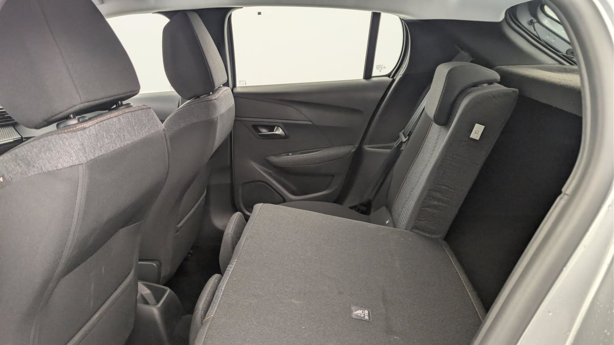 Peugeot 208 - Image 12