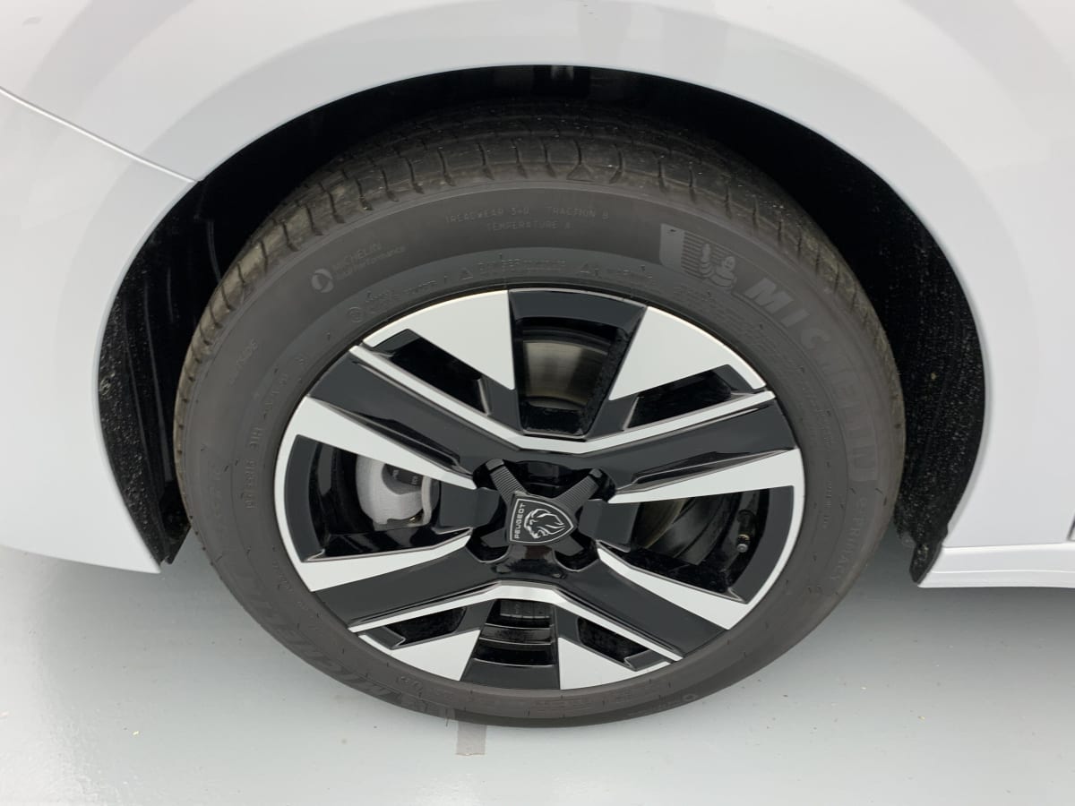 Peugeot 208 - Image 45
