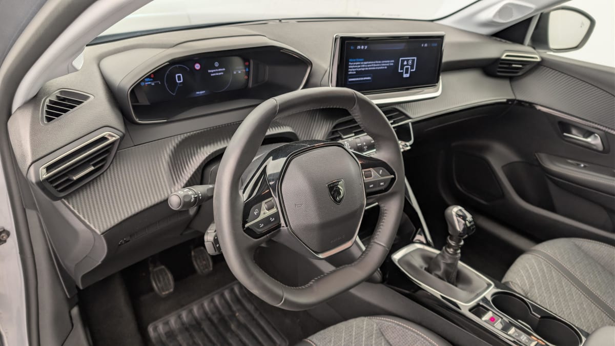 Peugeot 208 - Image 15