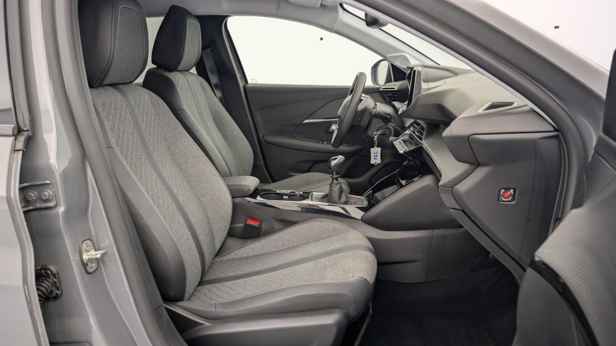 PEUGEOT 208 PURETECH 100 ALLURE