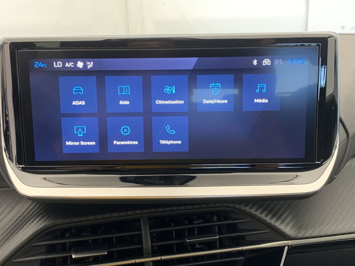 Peugeot 208 - Image 45