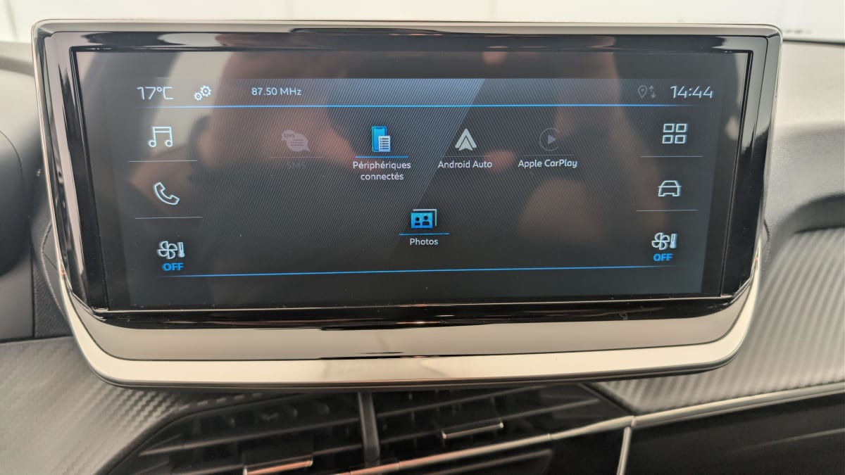 Peugeot 208 - Image 17