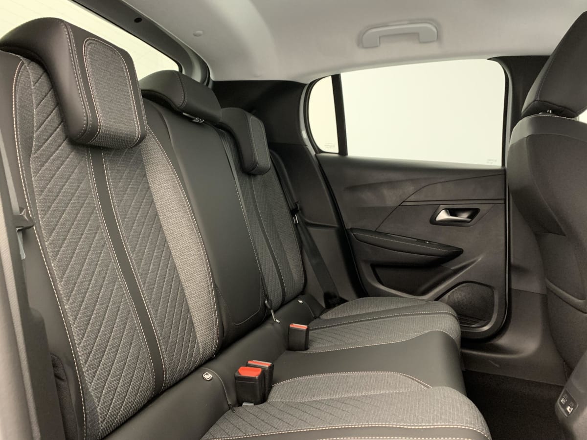 Peugeot 208 - Image 81