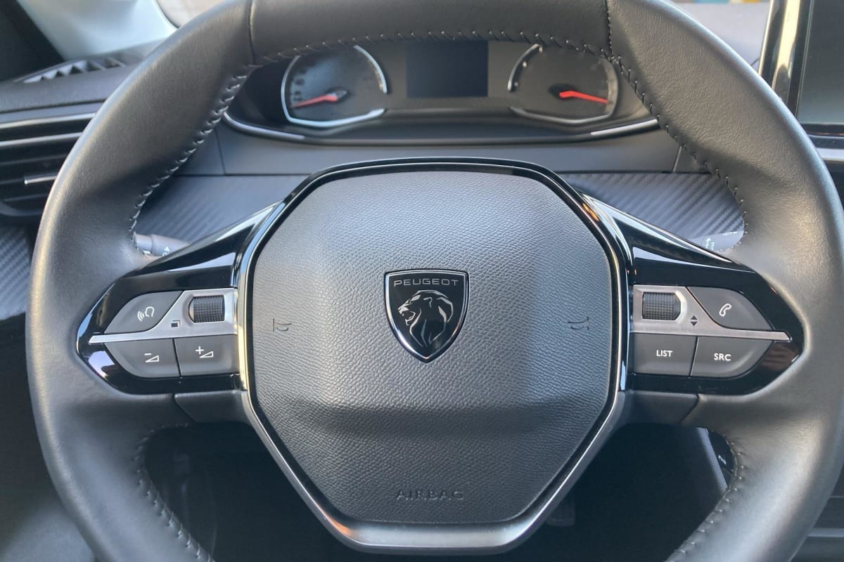 Peugeot 208 - Image 15