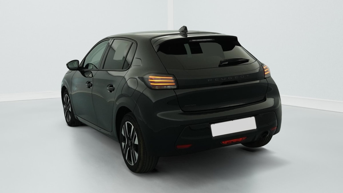 Peugeot 208 - Image 5