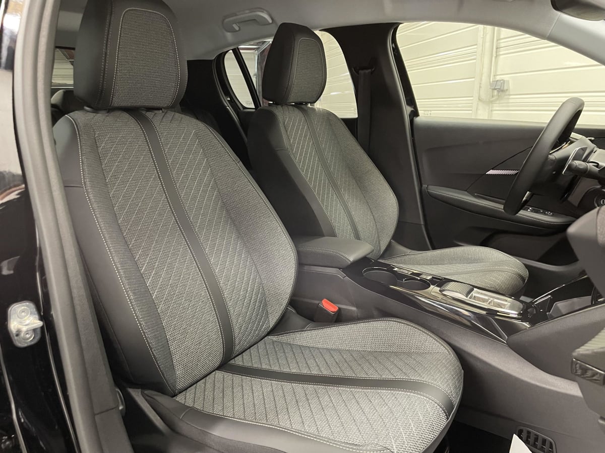 PEUGEOT 208 HYBRID 100 E-DCS6 ALLURE